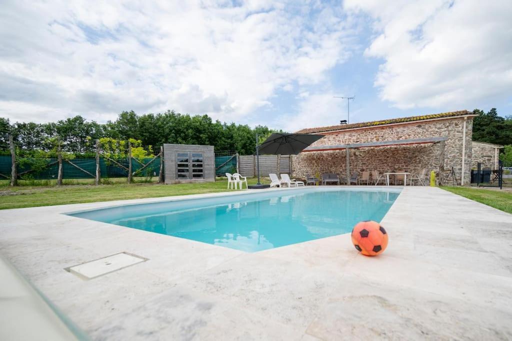 L'Evasion En Pierre Piscine Et Etang Prive Villa Sevremoine Ngoại thất bức ảnh